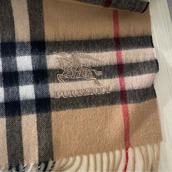 BURBERRYS Check Wool Blanket Nova Beige Scarf - Picture 4 of 7